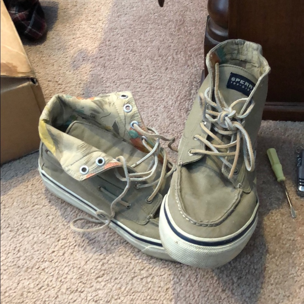 high top sperrys